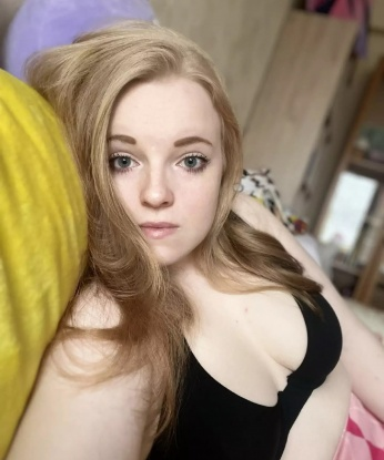 Алиса, 24